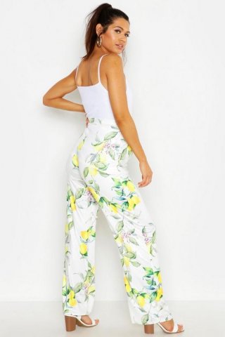 要出典 マタニティ かわいい Boohoo Maternity