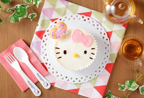要出典 ハローキティ 苺のふんわりクリームケーキ
