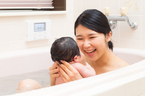 赤ちゃん ママ お風呂