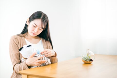 授乳 哺乳瓶 ミルク 24304327_m