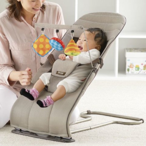 要出典 バウンサー リッチェル バウンシングシート おもちゃ付きR
