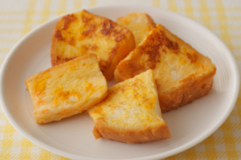 幼児食 書籍転載 にんじんフレンチトースト