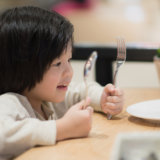 スプーン フォーク 食事 男の子
