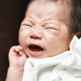 エバセンベビー 新生児 泣く