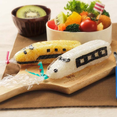 要出典 のりパンチ アーネスト 電車 おにぎり型