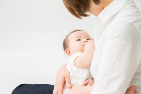 母乳 赤ちゃん 親子 ママ