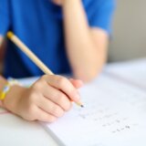 丸つけ 小学生 宿題