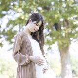妊婦 散歩 4329215 アイキャッチ使用 正方形